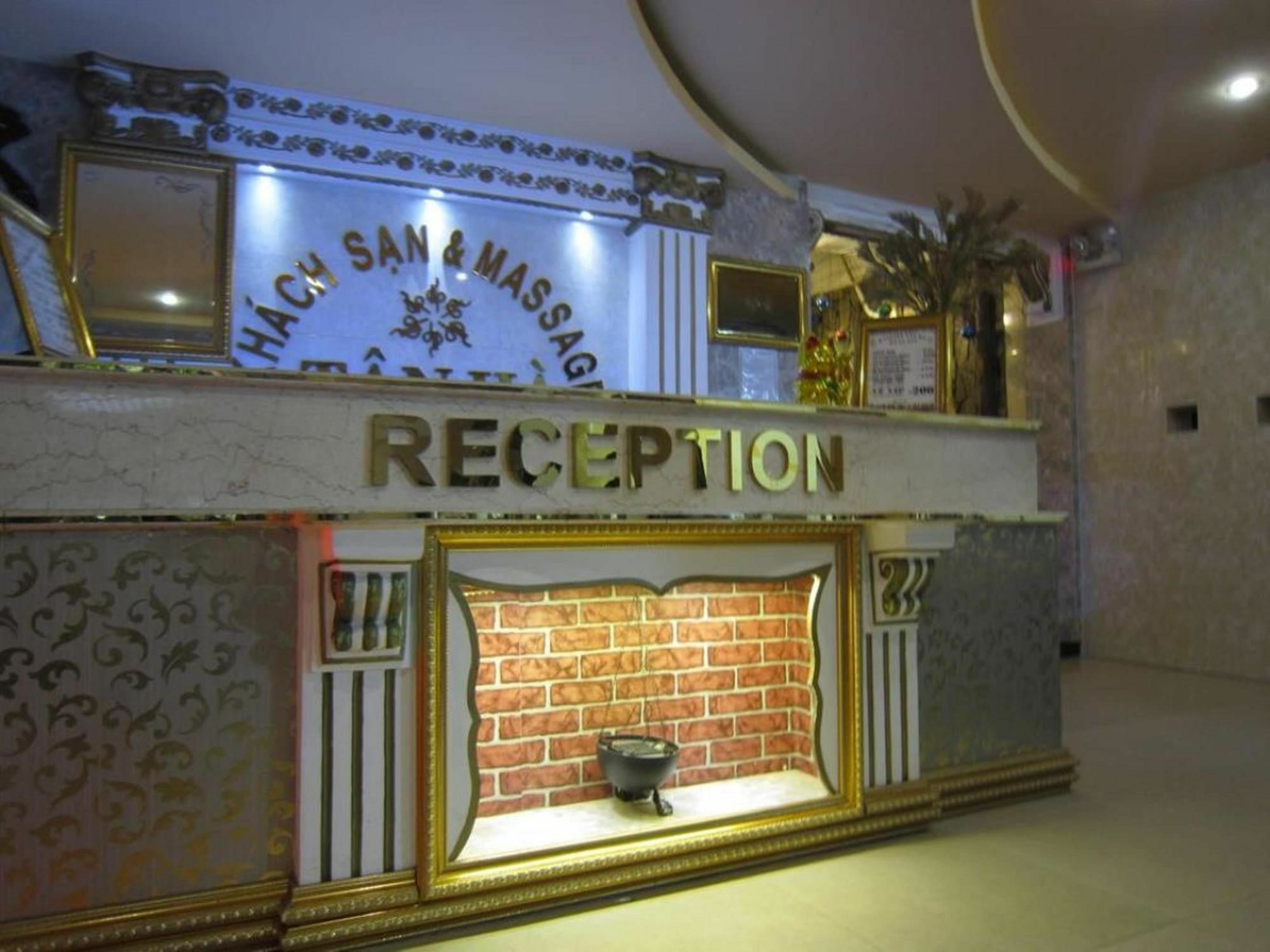 Tan Ha Hotel Ho Chi Minh City Exterior photo